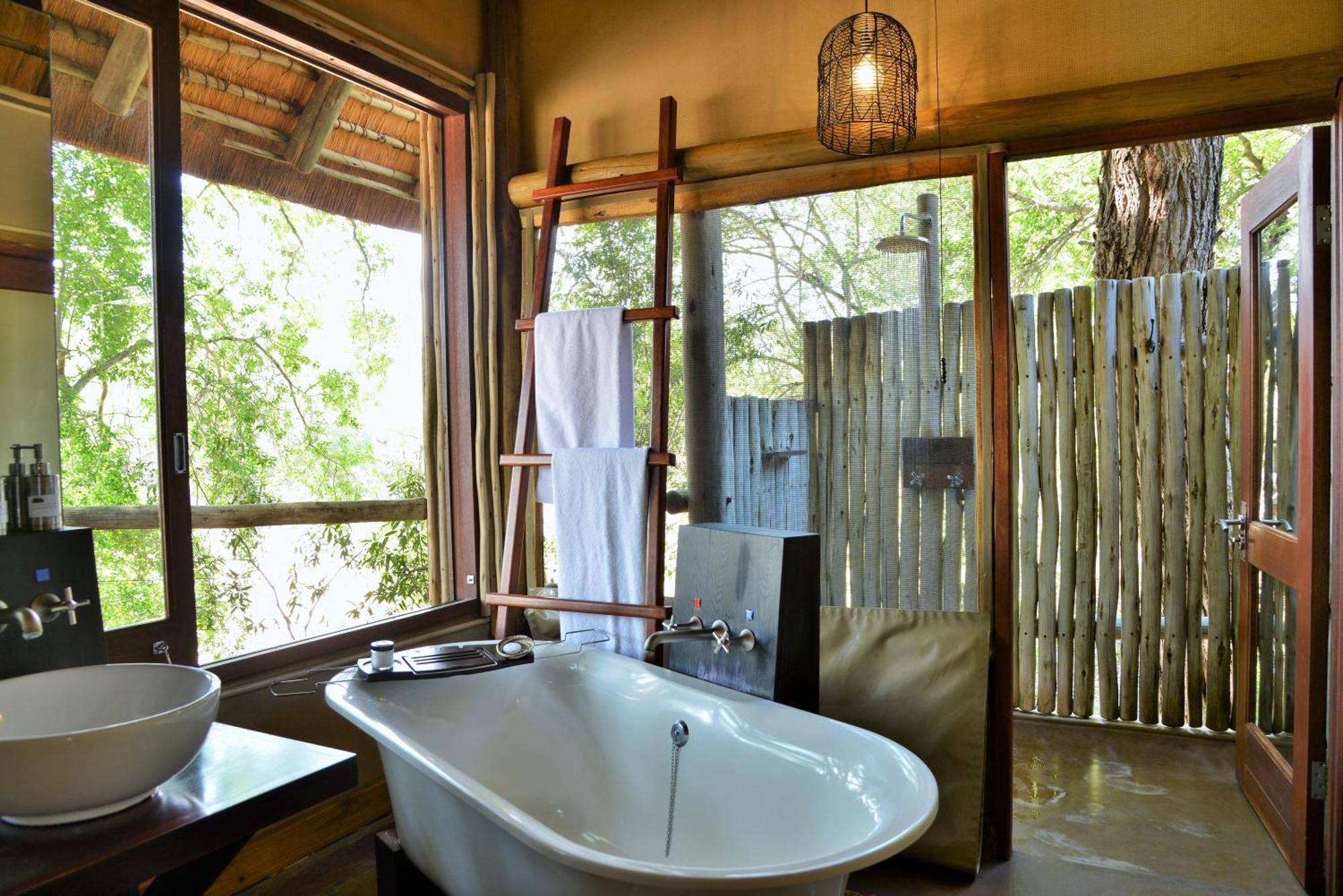 Rhino Post Safari Lodge Skukuza Bagian luar foto
