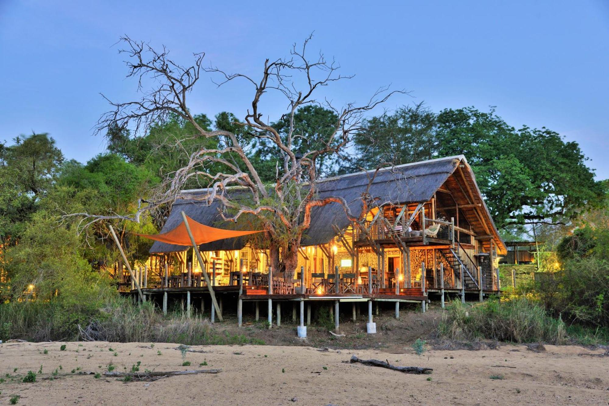 Rhino Post Safari Lodge Skukuza Bagian luar foto